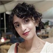 Laureata in lingue impartisce lezioni di inglese