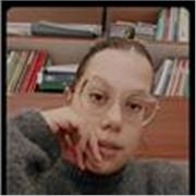 Soy Graduada en Historia del Arte especializada en cultura contemporánea y con máster en educación