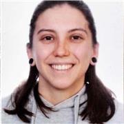 Profesora nativa. Soy bilingüe (galego y español) y tengo un nivel C2 de inglés. Tengo experiencia dando clases de inglés