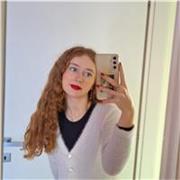 Studentessa diplomata al liceo linguistico e studiante mediazione linguistica all'università offre lezioni di inglese, russo, spagnolo per studenti di elementari, medie e superiori