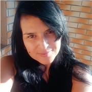 Sou uma pessoa dedicada, sempre em busca da troca de conhecimentos. Vou ensinar aos meus alunos que todos nós somos protagonistas em busca do conhecimento