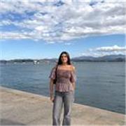 Estudiante de Educación Primaria y monitora titulada, con una fuerte vocación
por la enseñanza y el cuidado infantil