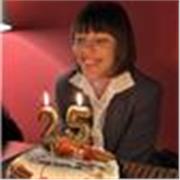 Profesora de ingles con mucha experiencia viviendo en diferentes paises. Aqui pueder aprender el ingles que sirve de verdad!