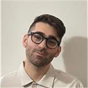 Laureato in Psicologia Forense, master in valutazione psicologica, ed esperienza con minori: lezioni a Roma e online.