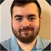Me considero una persona curiosa y cercana; enseñaré programación e inteligencia artificial de forma práctica.