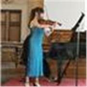 Studentessa del conservatorio al secondo anno di triennio offre lezioni di violino online