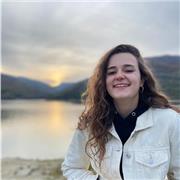 Profesora de diseño grafico, de producto. Dibujo y pintura