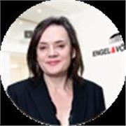 J’accompagne étudiants et professionnels  avec des cours personnalisés et dynamiques