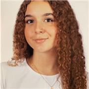 Profesora con capacidad de dar clase a cualquier alumno/a en cualquier asignatura.