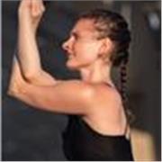 💪 Encuentra fuerza y movilidad con Rocket Yoga: clases dinámicas para todos los niveles