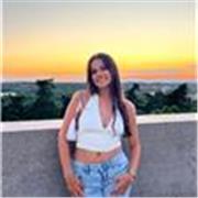 Profesora especializada más en asignaturas de Humanidades como Historia, Lengua Castellana, Inglés, Latín, Geografía, etc.