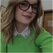 Laureata in giurisprudenza, ex tirocinante presso gli uffici giudiziari, preparo il concorso in magistratura e offro lezioni
