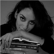 Insegnante di Italiano impartisce lezioni a studenti stranieri di qualsiasi livello, nazionalità ed età