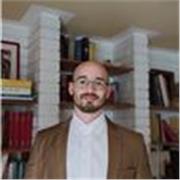 Real Spanish Beyond the Textbook: Conversational Classes with a Global Polyglot