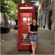 Tutor laureata disponibile per aiuto compiti, inglese e materie scolastiche a Catania e online. 