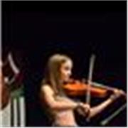 Soy estudiante en el conservatorio profesional de música Sebastián Durón de 4 EEPP. La música es mi pasión y enseñarla me encanta.
