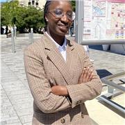prof à domicile ou en ligne donne des cours de français langue étrangère.