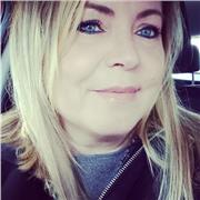 Laureanda in Lettere e Filosofia impartisce ripetizioni di lingua e letteratura italiana, inglese e francese, medie e superiori