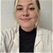 Profesora de refuerzo en matemáticas, lengua, geografía, inglés, filosofía.. 
Primaria y ESO. En Madrid