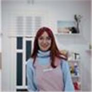 Doy clases particulares de Dibujo, Pintura, Manualidades e Historia del Arte para todos los niveles. Graduada en Bellas Artes y con Máster en Producción Artística Interdisciplinar