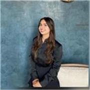 Profesora de inglés C1 (IELTS) con experiencia en Kids&Us (3-15 años) y clases particulares para adultos de todos los niveles.