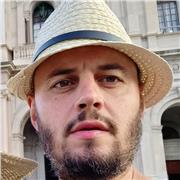 Affidabilità, nuove metodologie educative, empatia e sostegno sia scolastico che educativo