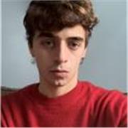 Soy una persona determinada y paciente, cualidades que aplico también en la enseñanza. Clases a partir de los 12 años