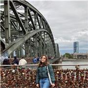 Studentessa magistrale in Lingue e Letterature comparate offre lezioni di TEDESCO,INGLESE E SPAGNOLO, lingua e letteratura