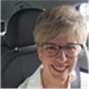 Profesora de management para quien gestiona un negocio