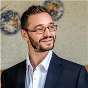 Mi nombre es Luis López Fernández, soy desarrollador web full-stack con más de 8 años de experiencia. PHP, Javascript, HTML, CSS