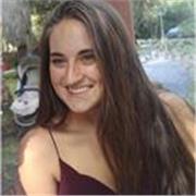 Profesora titulada en Infantil, con varios años de experiencia con niños  por mi cuenta y también en un colegio dando inglés. 