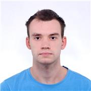 Englischlehrer, der englische Grammatik erklären und privaten Unterricht geben kann