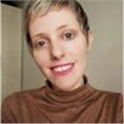 Soy profesora de inglés capacitada y con más de 10 años de experiencia docente en academias de idiomas, empresas y a particulares.