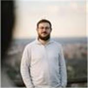 Profesor nativo de Español graduado en Educación e inglés fluido ofrece clases online adaptadas a todos los niveles.