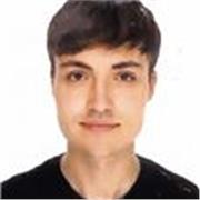 Alumno de la Universitat de València, con el FIRST Certificate de Cambridge, conocimientos en Francés, Catalán y Castellano. Experto en conectar con niños de 10-16 años. Compresible y empático, dispuesto a repetir las cosas tantas veces como sea necesario