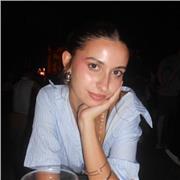 Me dedico al cuidado de los niños desde los 16 años.