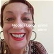 Madrelingua italiana offre lezioni online a stranieri. Ottimi risultati. Laurea in lettere moderne.