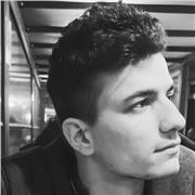 Laureando all'università di Lettere (moderne) e Filosofia di Perugia