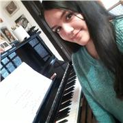 Clases de piano, presenciales y online para niños y jóvenes. Soy estudiante de séptimo año de la carrera de piano del Conservatorio de la U. Mayor con experiencia dictando clases