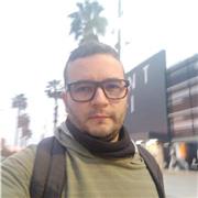 Profesor de español imparte clases para extranjeros