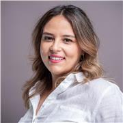 I am a university lecturer and researcher specialising in communication, media studies, intercultural communication and academic m