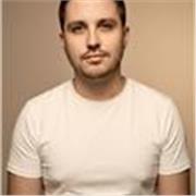 Maestro de Arte y Teatro con 4 años de experiencia frente a grupos virtuales y presenciales