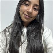 Soy estudiante universitaria del grado de Odontología titulada con bachillerato de ciencias de la salud y técnica de prótesis dentales con matrícula de honor. Imparto clases de apoyo de matemáticas, biología y física y química