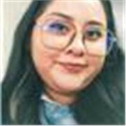 Maestra de inglés pasa clases en línea