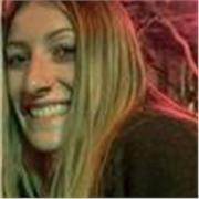 L’Anglais étant ma passion, je souhaite utiliser mon savoir en enseignant à des classes de collège et lycée en télétravail