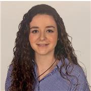 Profesora Titulada en Educación Primaria, especializada en EF y Pedagogía Terapéutica, cursando el master de Educación Especial