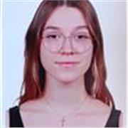 Profesora de dibujo para todas las edades, disfruto mucho enseñando y logrando que otras personas plasmen su creatividad.