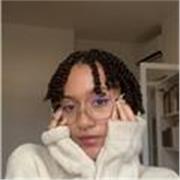 Studentessa madrelingua inglese di 5^ Liceo Classico offre ripetizioni di inglese, letteratura greca, letteratura latina, filosofia