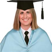 Maestra de Educación Primaria, graduada con la mención de EF. Me adapto a todas las edades y áreas.