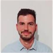 Ingeniero químico que se ofrece como profesor de matemáticas, química, física e inglés.